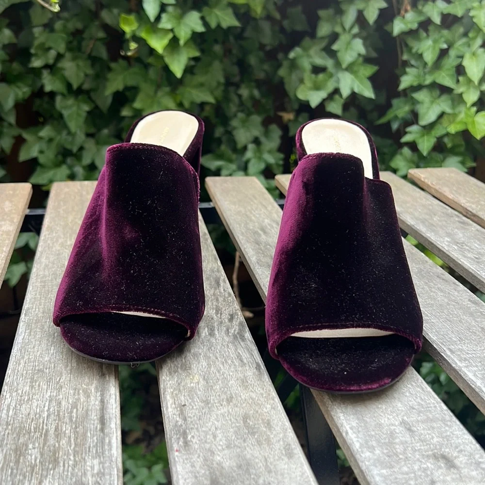velvet dark purple ann taylor mules, size 9 - Picture 2 of 7